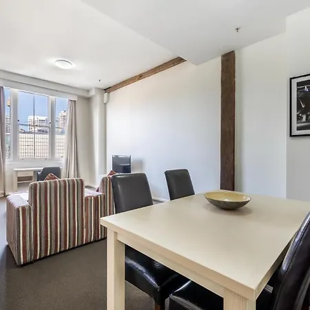 Oaks Sydney Goldsbrough Suites-3